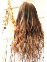 ブーミー(Bor mee)&nbsp;【Bormee】外国人風バイヤレージュのグラデーション☆