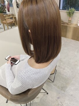 マロウ(mallow) 《花屋併設》イノア　アッシュカラー@20代30代40代@髪質改善