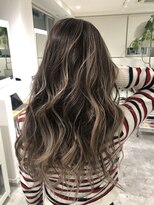 カラ ヘアーサロン(Kala Hair Salon)&nbsp;グレージュ　バレイヤージュ