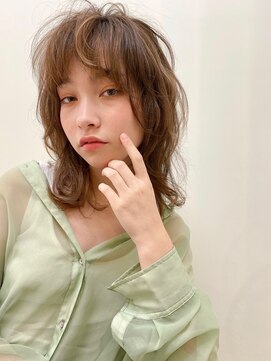 ネオリーブ チロル 横浜西口店(Neolive CiroL.) 細めハイライトたっぷりのナチュラルウルフ