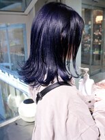 ロリム(RorriM)&nbsp;外ハネスタイル　ダークネイビー　ダブルカラー　ケアブリーチ