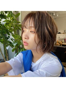 20代30代40代50代小顔ミディアム外ハネボブアッシュ