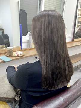 ランプ(Lamp) バレイヤージュ髪質改善レイヤー透明感白髪染めグレージュ中野