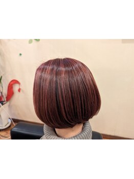 髪質やクセを見極め、一人一人に合わせたカットで、自宅でもサロン帰りの仕上がりを再現できるのが嬉しい♪