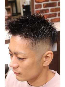 アクセプトザワールドバーバー(Accept the world barber) 2ブロックショート×スキンフェード