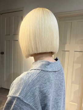 ベレーザ 渋谷(BELEZA) 11815髪質改善金髪ホワイトブロンドマロンベージュボブ