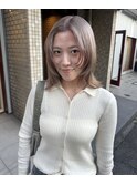 2回ブリーチでつくるグレージュカラー