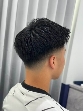 リバティシェアバーバー 銀座2nd(LIBERTY SHARE BARBER) 【指名限定】フェードメンテナンス、テーパーフェード