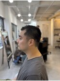 ナチュラルなフェードカットで清潔感アップ