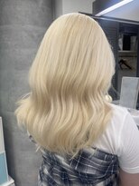 ルーブ トウキョウ(Loob. TOKYO) 池袋ハイトーンカラーミルクティーベージュホワイトブロンド30代