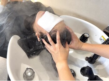 ナゴ(nago.)の写真/上質な「なごみスパシャンプー」で頭皮のツボをほぐして、すっきり整う癒しのひとときをお過ごしください。