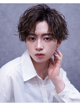 アイトーキョー 池袋(AI TOKYO) 波巻きパーマセンターパート