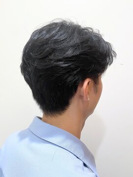 ピークアブー アヴェダ アトレ恵比寿(PEEK-A-BOO AVEDA) メンズツーセクションパーマスタイル