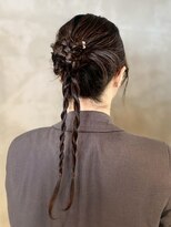 キリ 逗子(kiri)&nbsp;逗子葉山カチモリヘアメイクポニーテールヘアアレンジ結婚式Y158