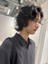 モンルル プル(mon loulou + plus)&nbsp;メンズスパイラルパーマ、ウルフパーマ、センターパート