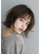 トッカ 千葉ANNEX店(tocca)&nbsp;秋のスモーキーオリーブ×切りっぱなしボブ★クール/カジュアル