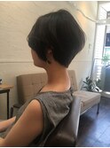 ショートボブ