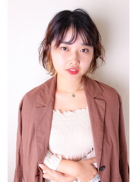 モリオ フロム ロンドン 大宮2号店(morio from London) 【なかじま ひびき】シースルー×インナーカラーミディアムボブ