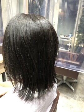 ビースリー ロア 艶カラー×ミディアム グレージュ 7/31 [横浜/横浜駅]