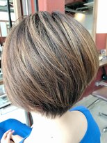 ルーファス 恵比寿 渋谷(Ruufus)&nbsp;40代白髪ぼかしハイライトショート【Ruufus恵比寿渋谷】202202