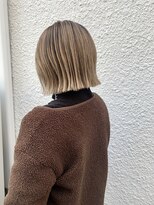 ブラン 阪急伊丹駅前店(Blanc.)&nbsp;バレイヤージュ　ルーツカラー　ベージュカラー