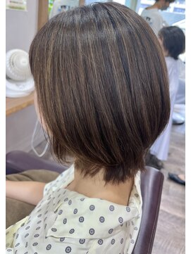 美容室 ラ・クープ 脱白髪染め大人ハイライト