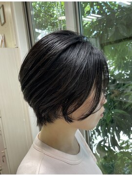 アドゥーヘア ヴィス(A do hair vis) ショート