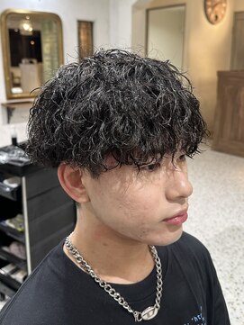 サンバイセライロ 千葉(SAN. by celilo) ツイストスパイラルパーマ【加藤優花】