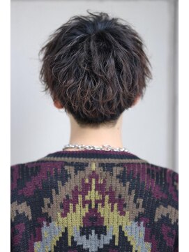 リップス レイ ギンザ(LIPPS Ray GINZA) ツイスパ波打ちパーマ刈り上げマッシュ