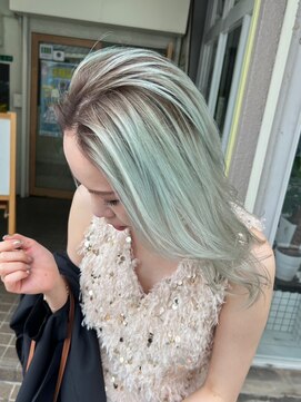 ヘアビューティースタジオ ラルガ(Hair beauty studio Raruga) ブリーチカラー