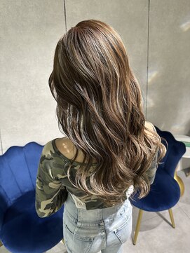 ハンナ 札幌(HANNAH) ハイライト　くびれヘア　夏のヘアアレンジ