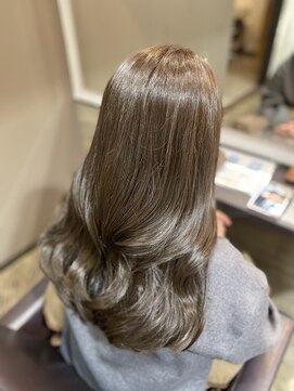 ダンディゾン ブルー 神楽坂(Dans Dix ans bleu) 【Dans Dix ans】ふとした瞬間も盛れる！ツヤ感マシマシカール