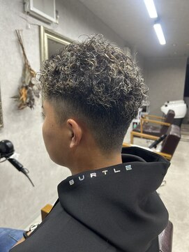 リアン(Lien) 極道パーマ/ハイライト/メンズカット/刈り上げ