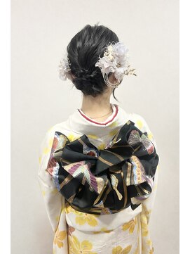 アクティフ(actif) 成人式ヘアセット シニヨン