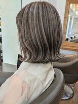 ヘアスタジオルース(HAIR STUDIO LUZ) 40代50代60代の大人ボブ/白髪ぼかしハイライト/堀江/北堀江