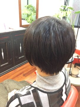 ヘアーワークス バレル(HAIR WORKS Barrel) ボブショートカット