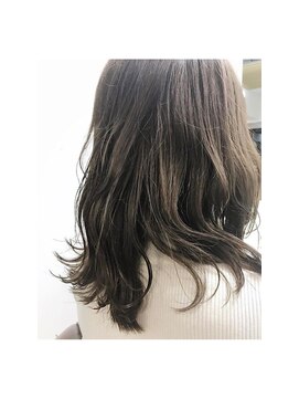 ディー(dee) dee セミウエット×グレージュ