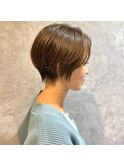 束感ショートヘア