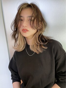 サイン 表参道(SIGN) インナーカラーイヤリングカラーレイヤーカットミディアムヘア