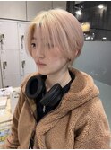 【ショートヘア×ブリーチ】暖色系ミルクティーベージュ