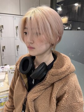 シエル バイ ケンジ 登戸 生田(CIEL by KENJE) 【ショートヘア×ブリーチ】暖色系ミルクティーベージュ