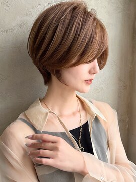 アフロート ルヴア(AFLOAT RUVUA) みねスタイル♪ 似合わせ ショート ボブ 20代 30代 小顔 新宿