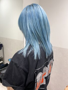 サロウィン 那覇店(SALOWIN) ブルーカラーブルージュハイトーンレイヤーカット