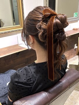 セブンベルベット(7 Velvet) 結婚式ヘアおだんごアレンジ/KAORISHINJYO