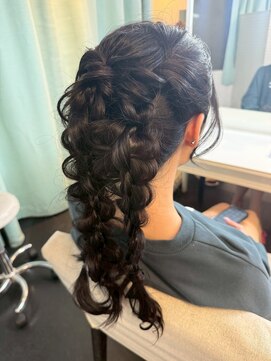 マーズ(Hair&Make Mars+) 編み下ろし