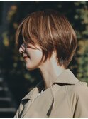 横浜西口切りっぱなしミニボブショートレイヤー前下がり前髪なし