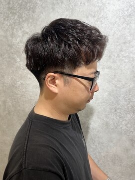 ラルス(Larus) スペインカール/スパイキーショート/ブルーブラック