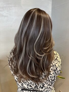 トゥイン 八王子(TWIN) ハイライトデザインカラーフェイスフレーミング暗めカラー八王子