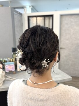 結婚式に映える◎ボブのふわふわアップヘア