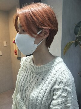 ブルー(Blue) Blue～前下がりマッシュショート×ORANGE color